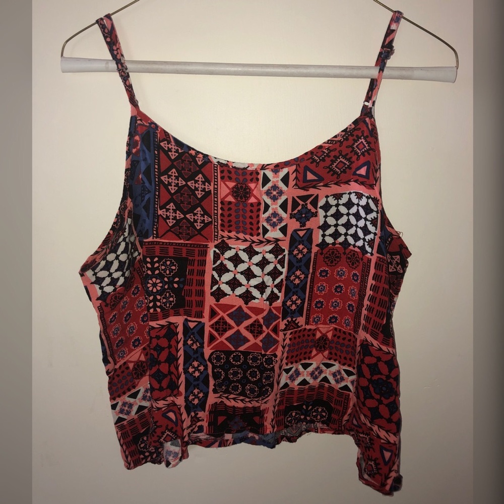 Square Pattern Tank Top - Picture 4 of 4